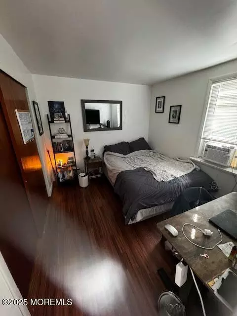 Beachwood, NJ 08722,240 Beachwood Boulevard