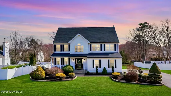 Jackson, NJ 08527,19 Summerhill Avenue