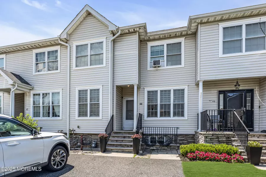 44 Stamford Hill Road, Lakewood, NJ 08701