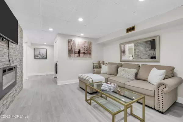 Parlin, NJ 08859,64 Scarlet Drive