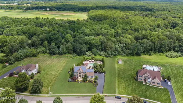 Freehold, NJ 07728,32 Langeveld Drive