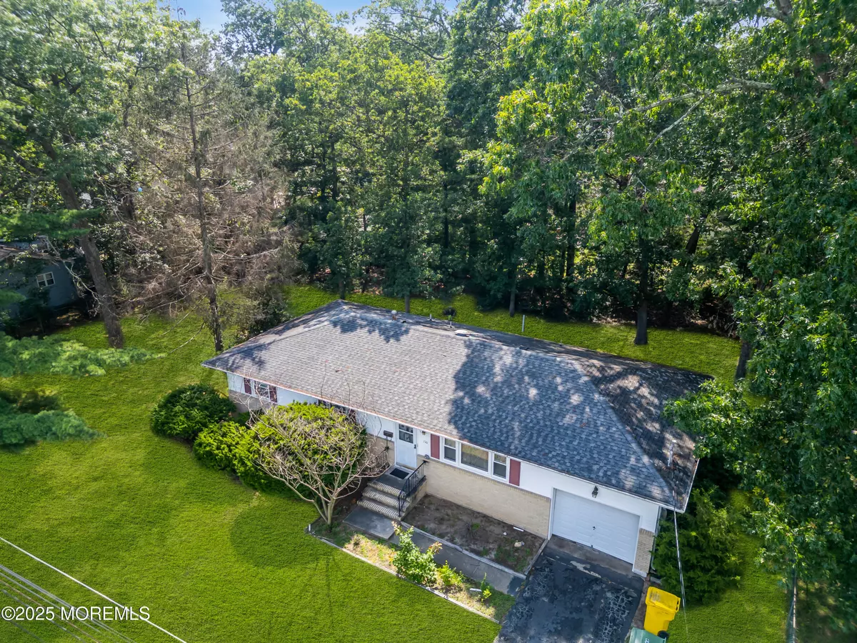 Lakewood, NJ 08701,150 Regent Place