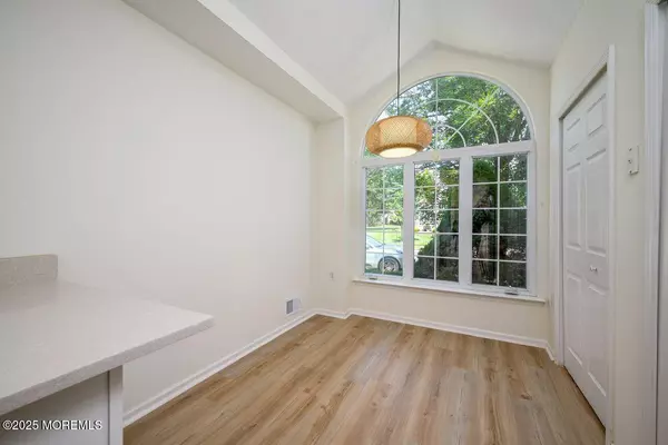 Jackson, NJ 08527,4 Penny Lane