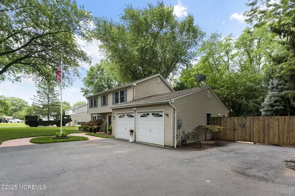 Freehold, NJ 07728,280 Double Creek Parkway