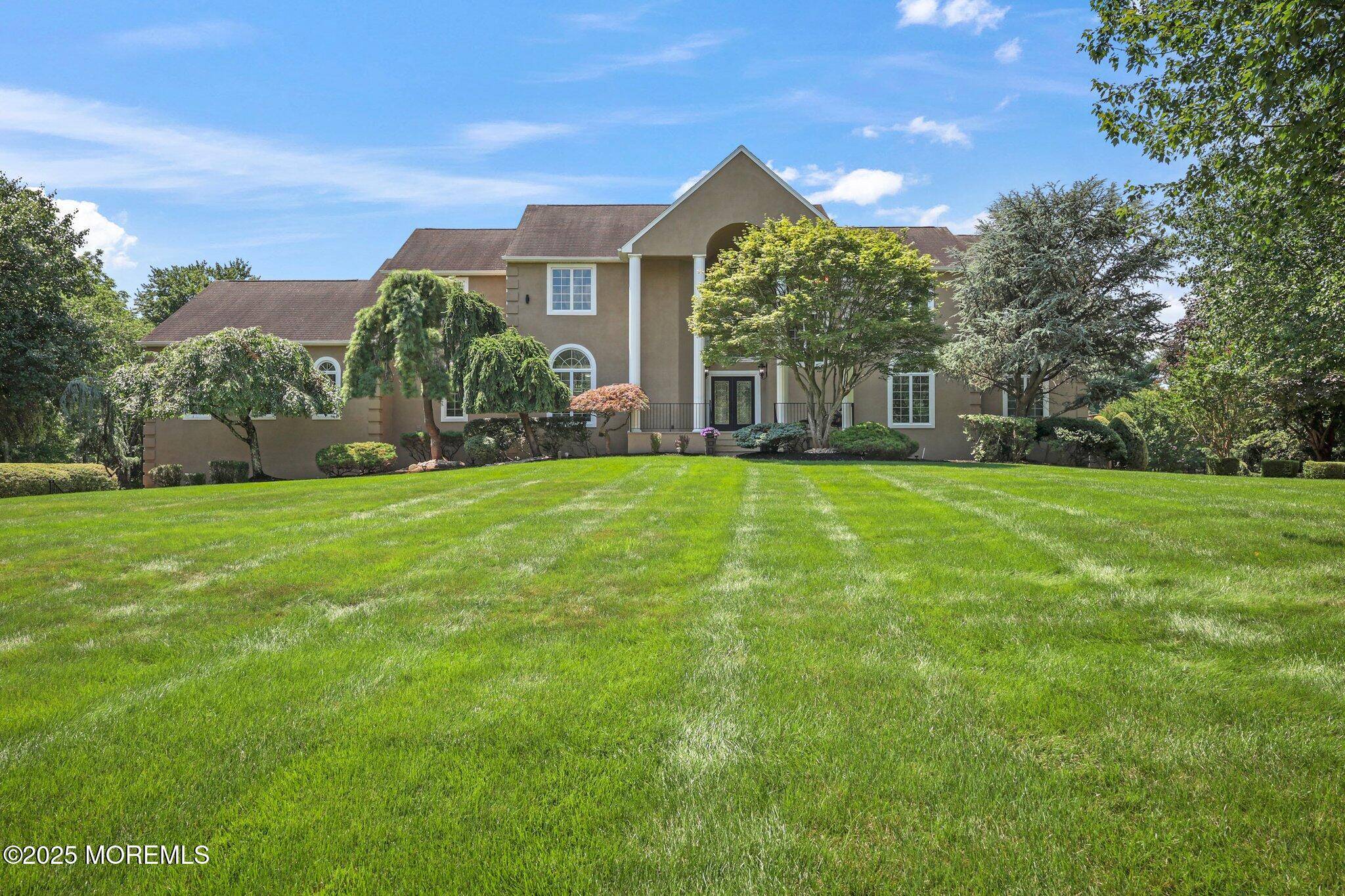 9 Old Cider Mill Road, Manalapan, NJ 07726