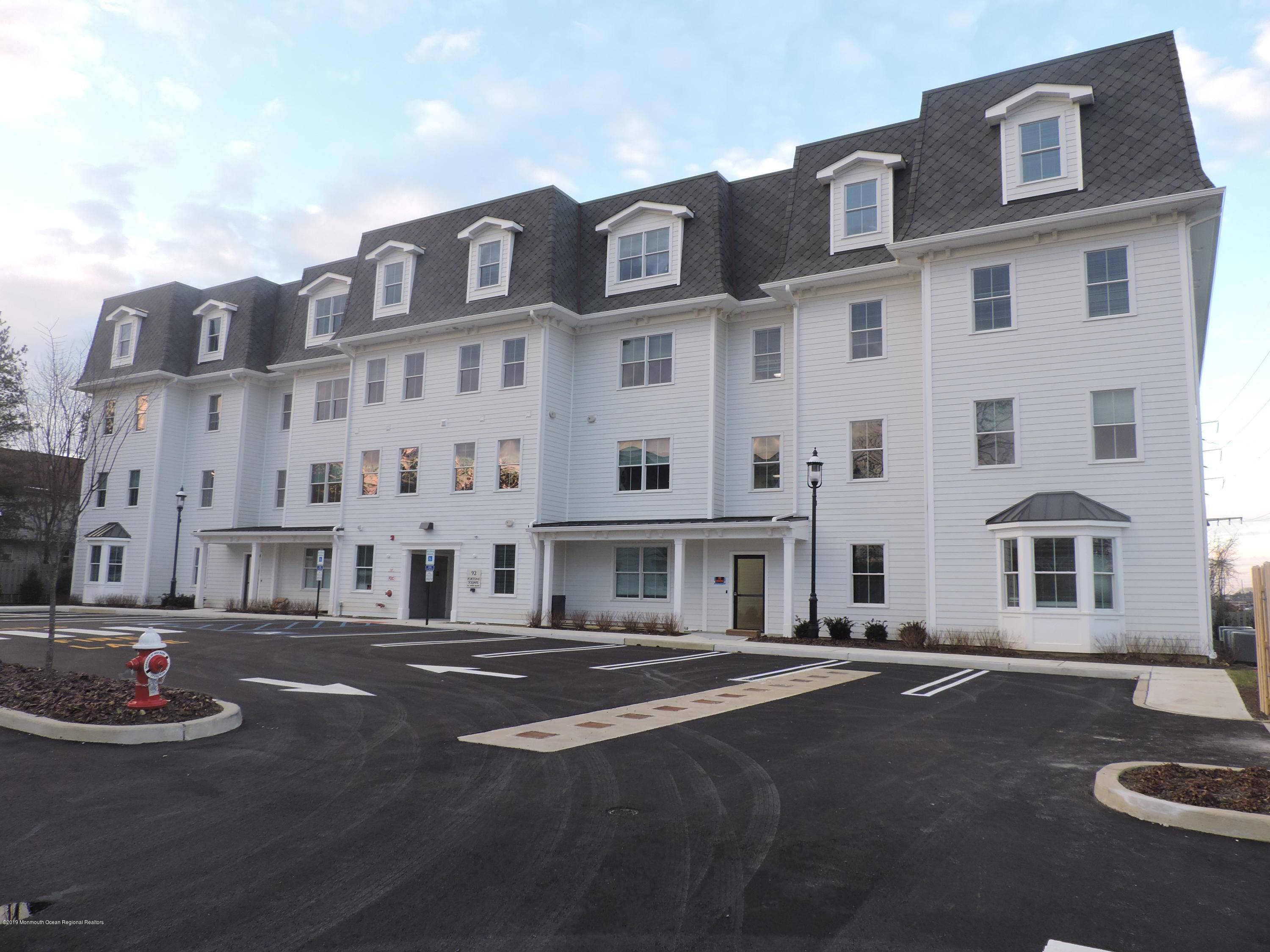92 Drs James Parker Boulevard #405, Red Bank, NJ 07701