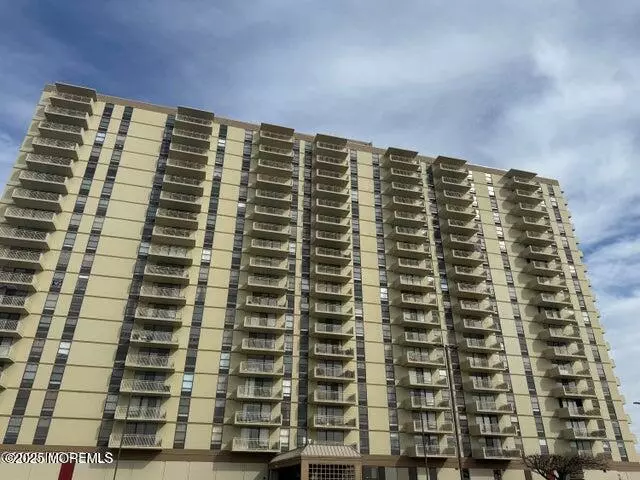 Long Branch, NJ 07740,787 Ocean Avenue #207