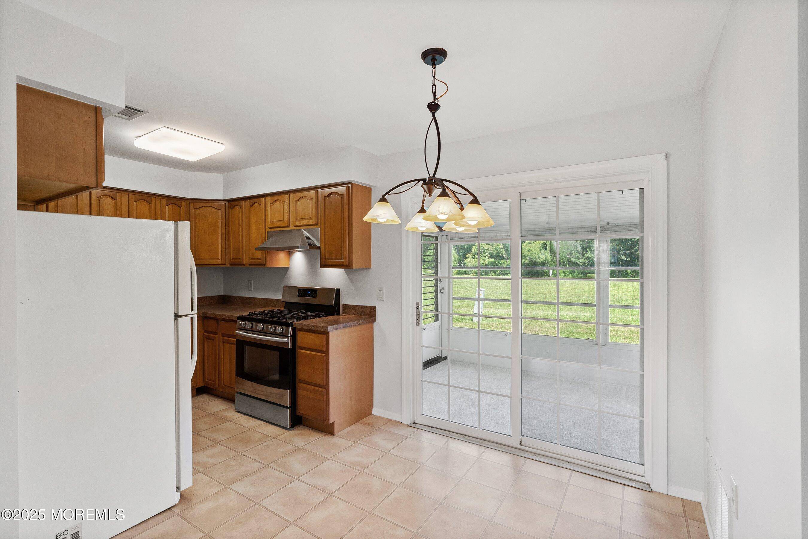 Matawan, NJ 07747,10 Haven Drive #B