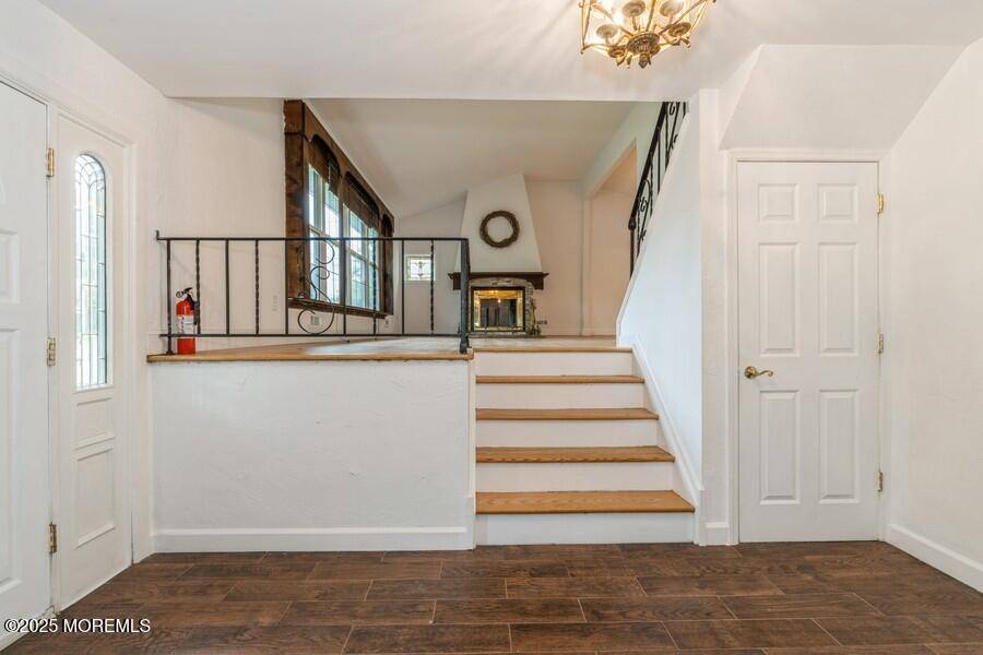 East Brunswick, NJ 08816,42 Corona Road