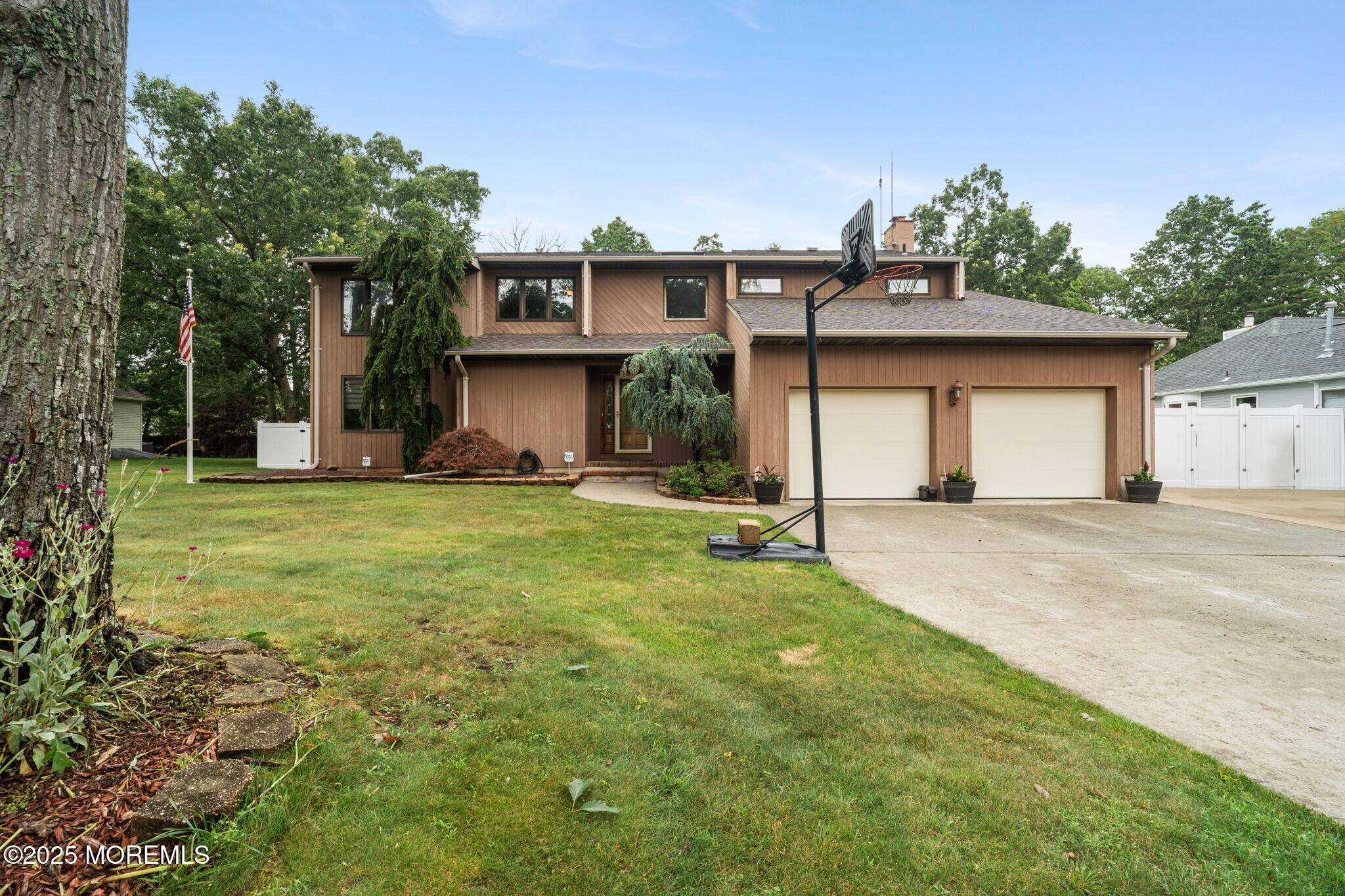 Forked River, NJ 08731,424 Continental Street