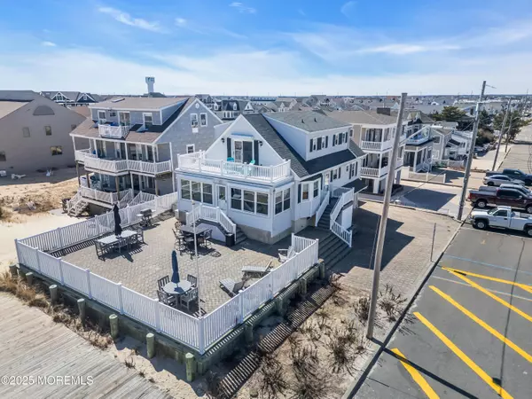 Lavallette, NJ 08735,2400 Ocean Front