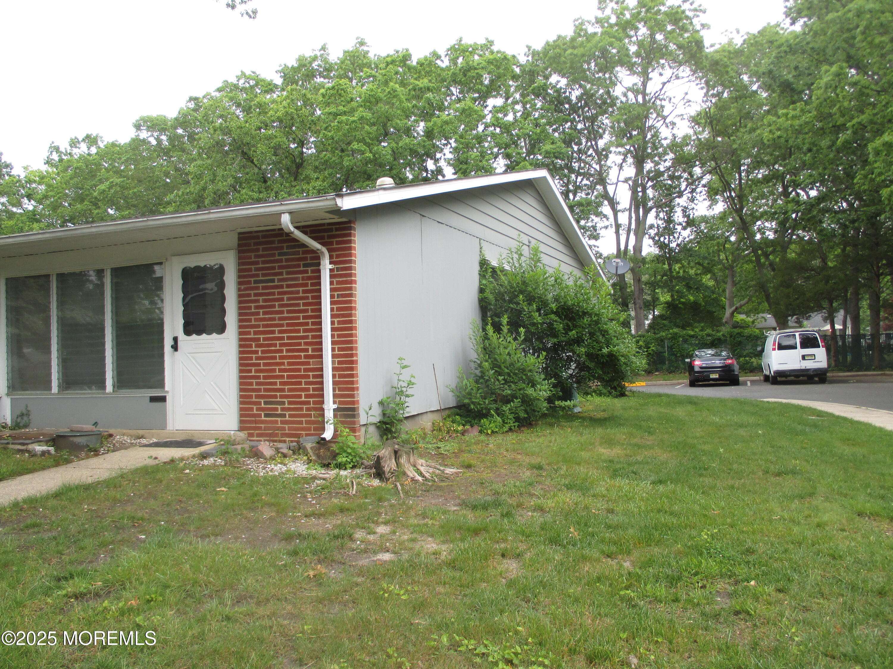 Lakewood, NJ 08701,474 Thornbury Court