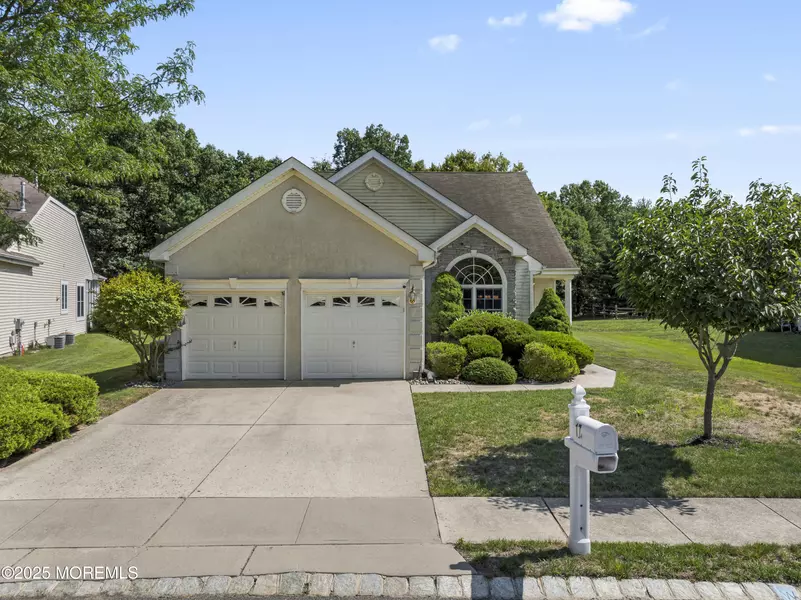 17 Blackmoor Drive, Jackson, NJ 08527