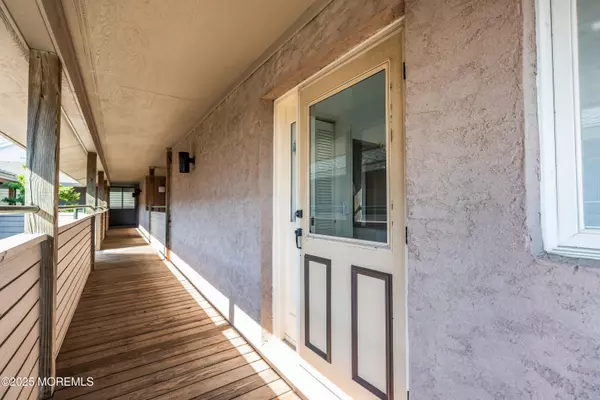 South Seaside Park, NJ 08752,2108 SE Central Avenue #10