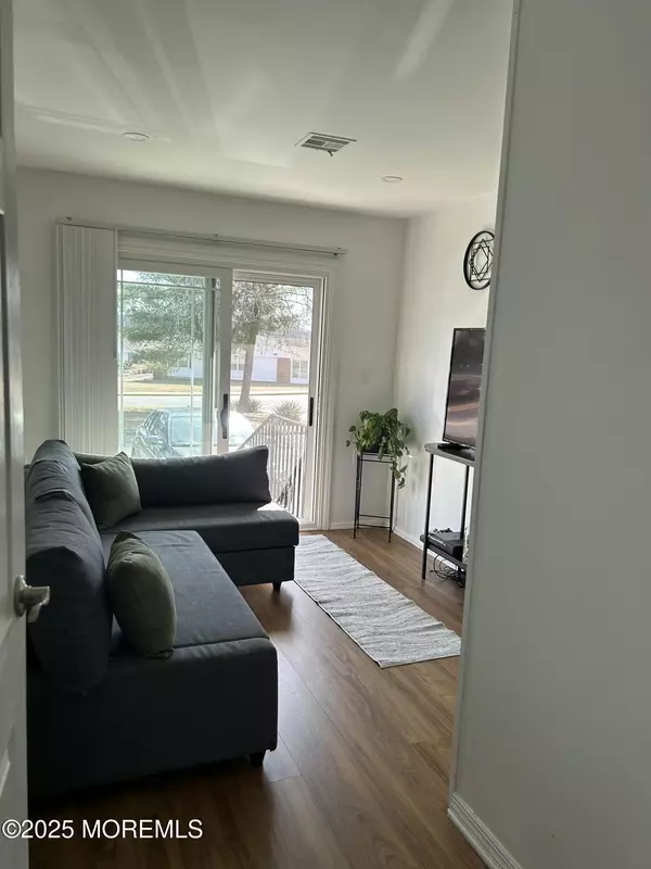 Lakewood, NJ 08701,882 Balmoral Court #D