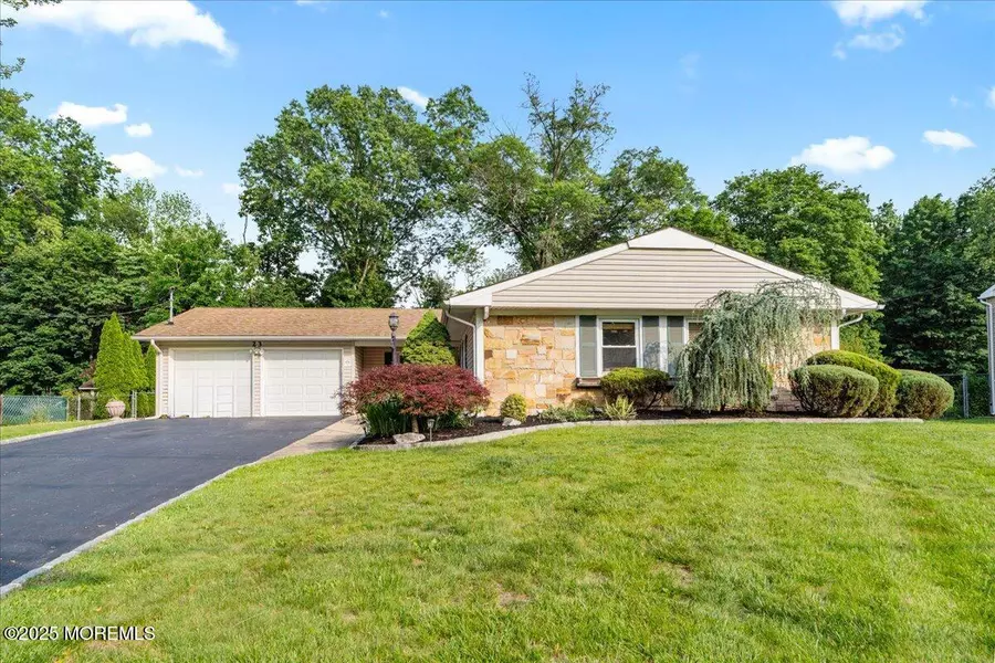 23 Spring Street, Franklin Twp, NJ 08873