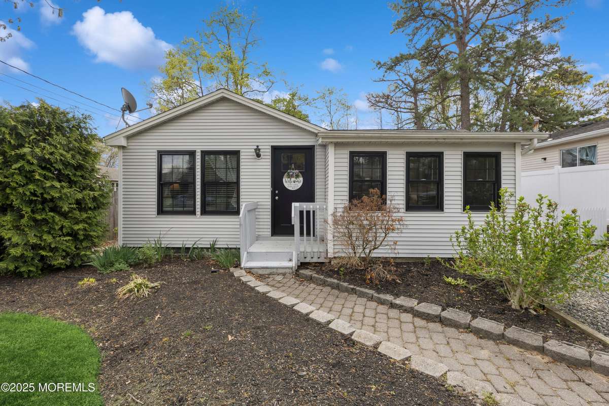 Forked River, NJ 08731,2015 Whitcomb Road