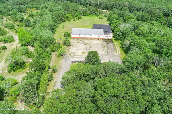 Howell, NJ 07731,19 Miller Road
