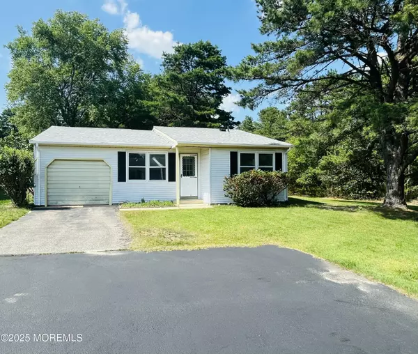 Whiting, NJ 08759,53 Westport Drive