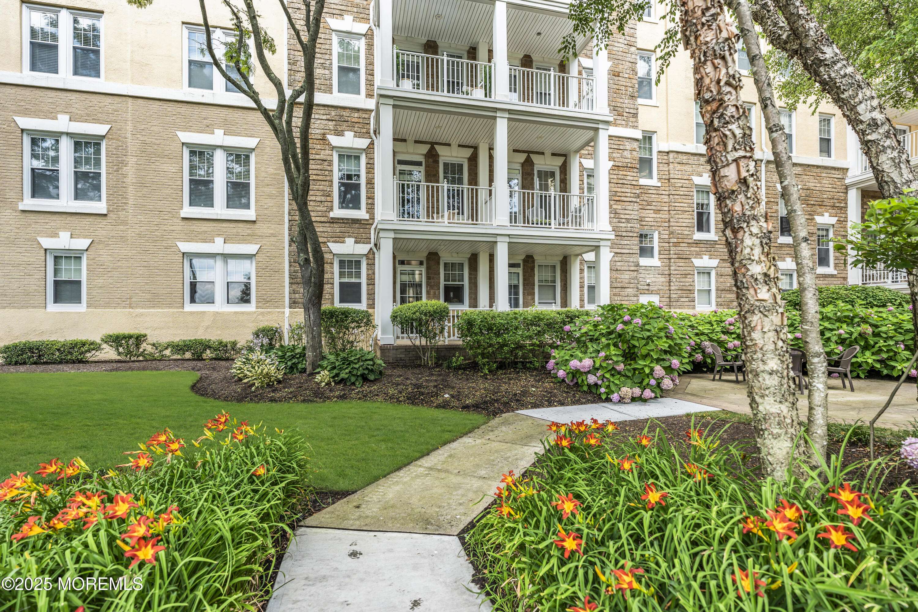 Spring Lake, NJ 07762,700 Ocean Avenue #G31