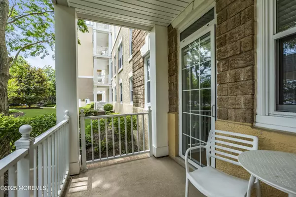 Spring Lake, NJ 07762,700 Ocean Avenue #G31