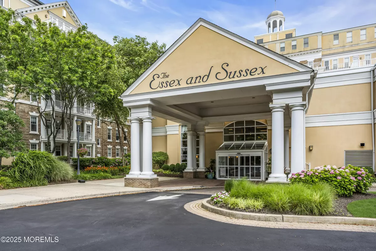 Spring Lake, NJ 07762,700 Ocean Avenue #G31