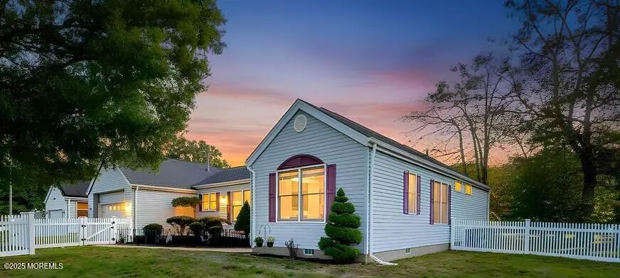 101 Foxwood Lane, Forked River, NJ 08731
