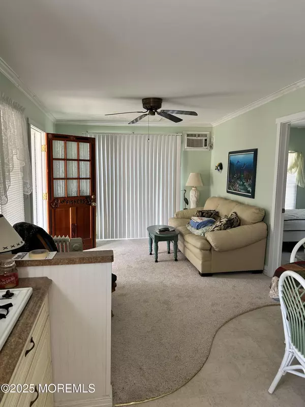 Little Egg Harbor, NJ 08087,163 N Ensign Drive