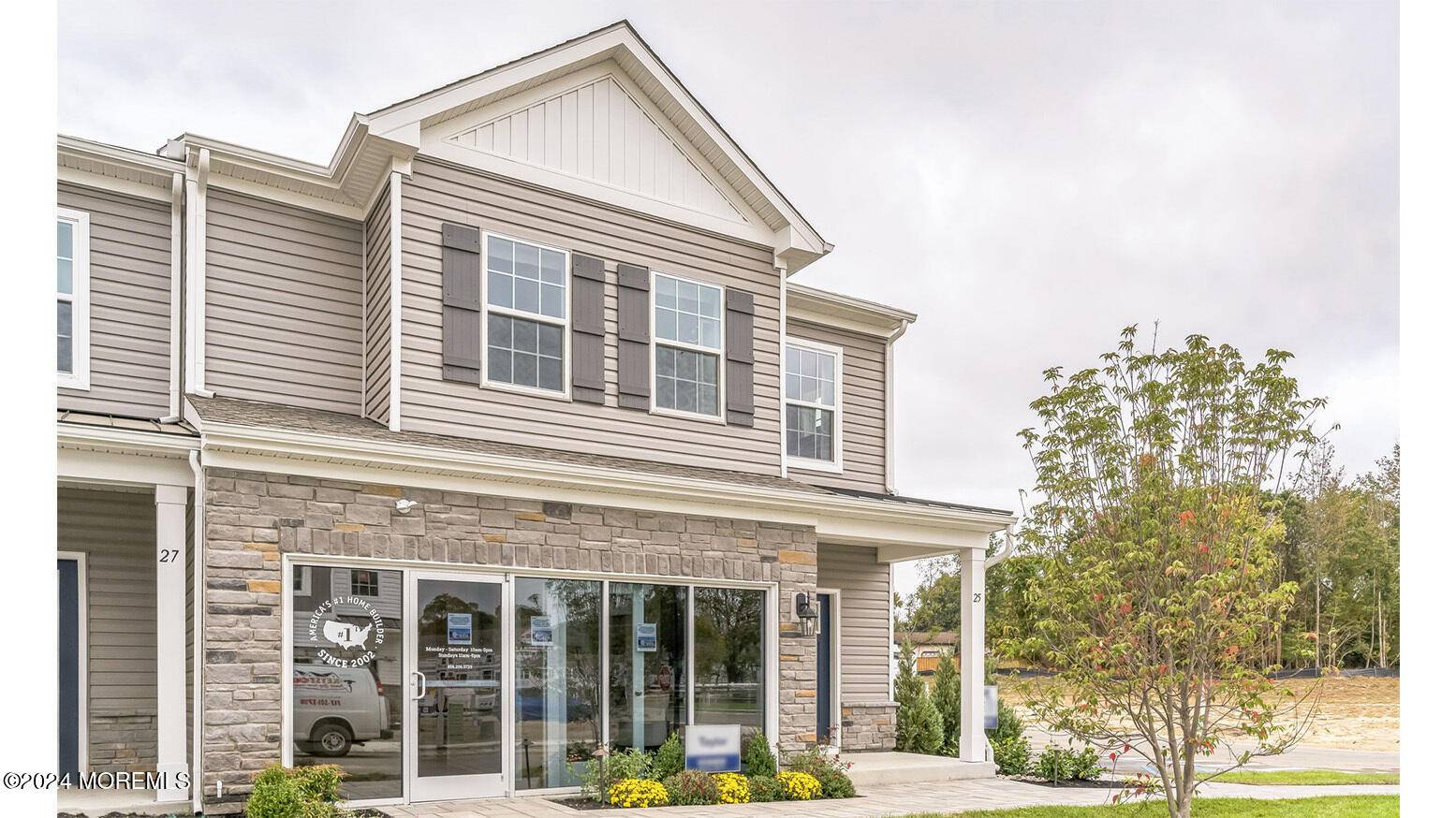 24 Victoria Gardens Square, Neptune Township, NJ 07753
