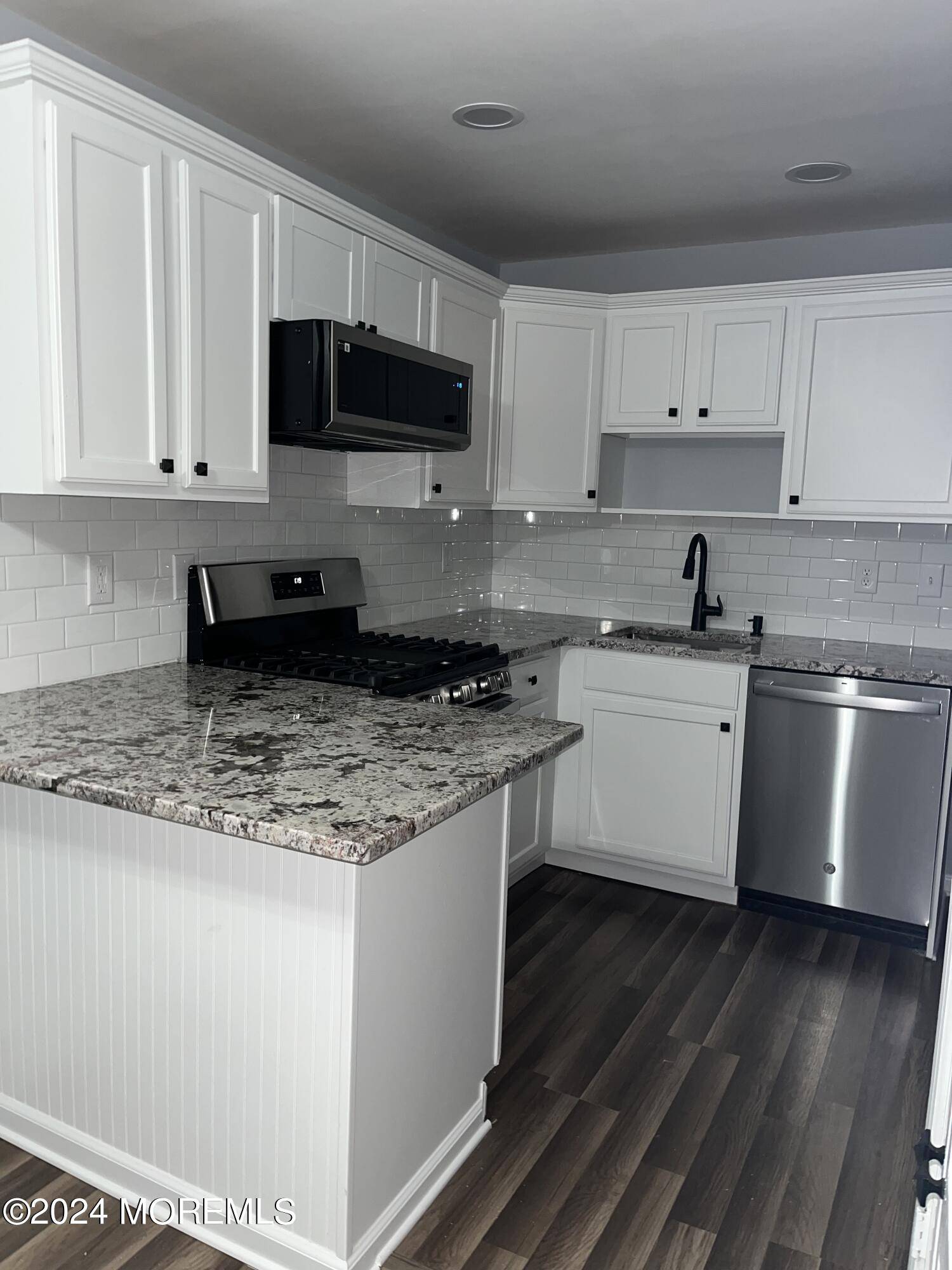 186 Ocean Avenue #B, North Middletown, NJ 07748