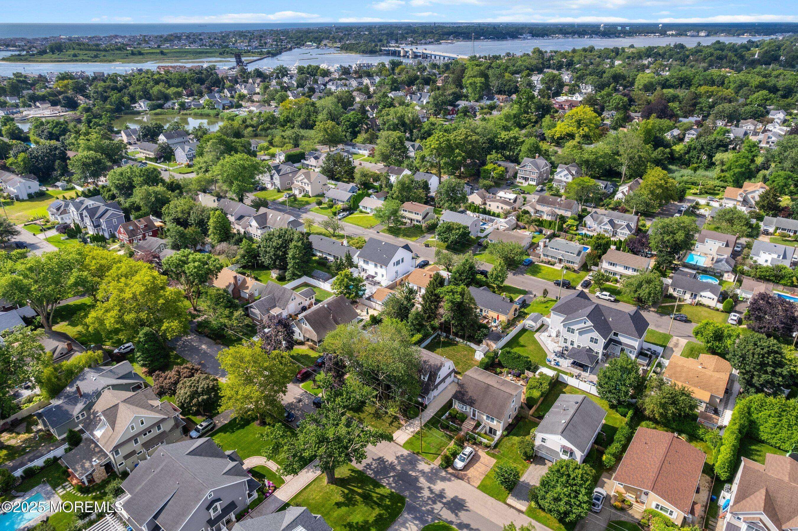 Brielle, NJ 08730,533 Woodland Avenue
