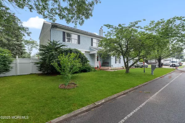Beachwood, NJ 08722,40 Elm Street