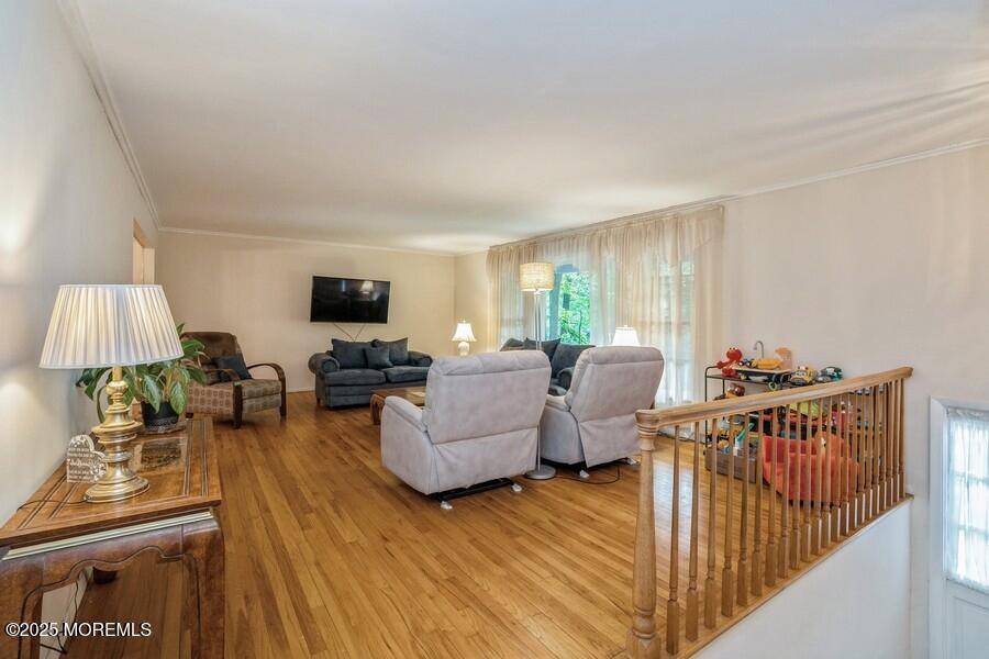 Holmdel, NJ 07733,7 Echo Court