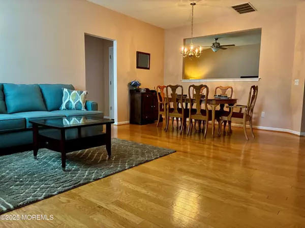 Lakewood, NJ 08701,6 Deerchase Lane