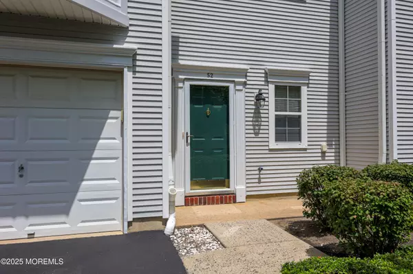 52 Picket Place #1000, Freehold, NJ 07728