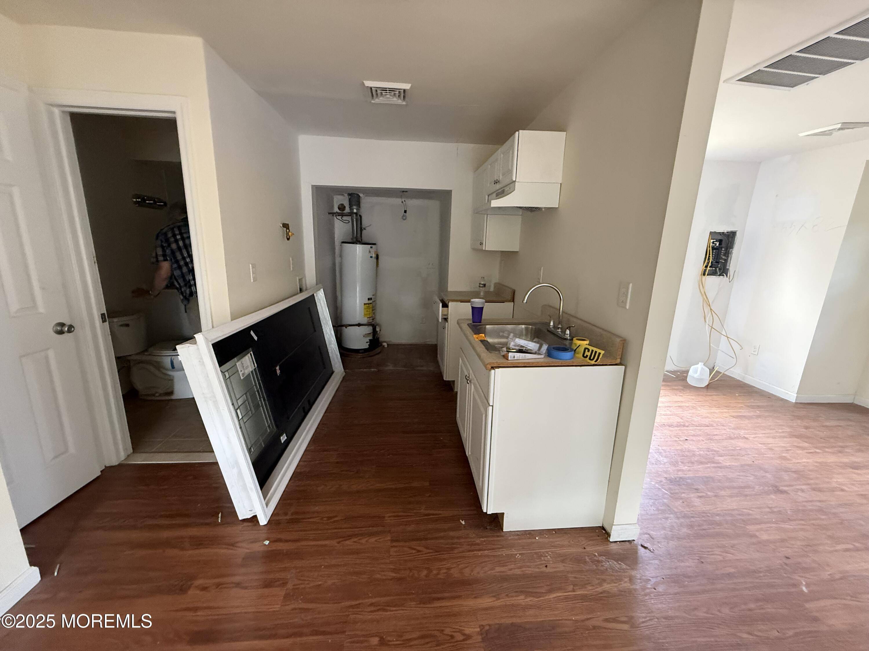 Keansburg, NJ 07734,69 Beaconlight Avenue