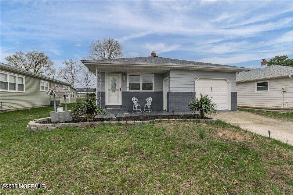301 Barbados Drive N, Toms River, NJ 08757