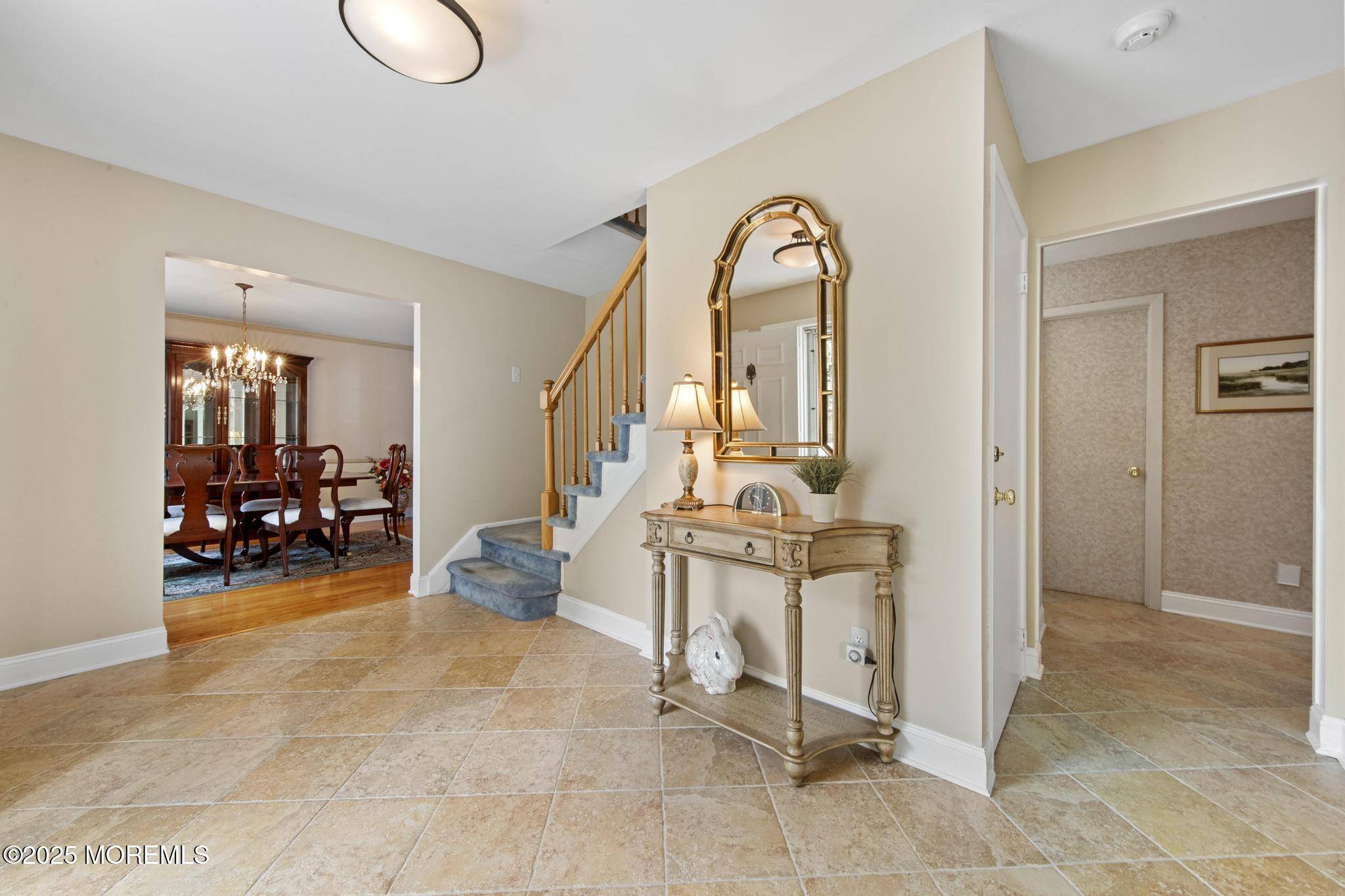 Edison, NJ 08820,18 Mulberry Lane