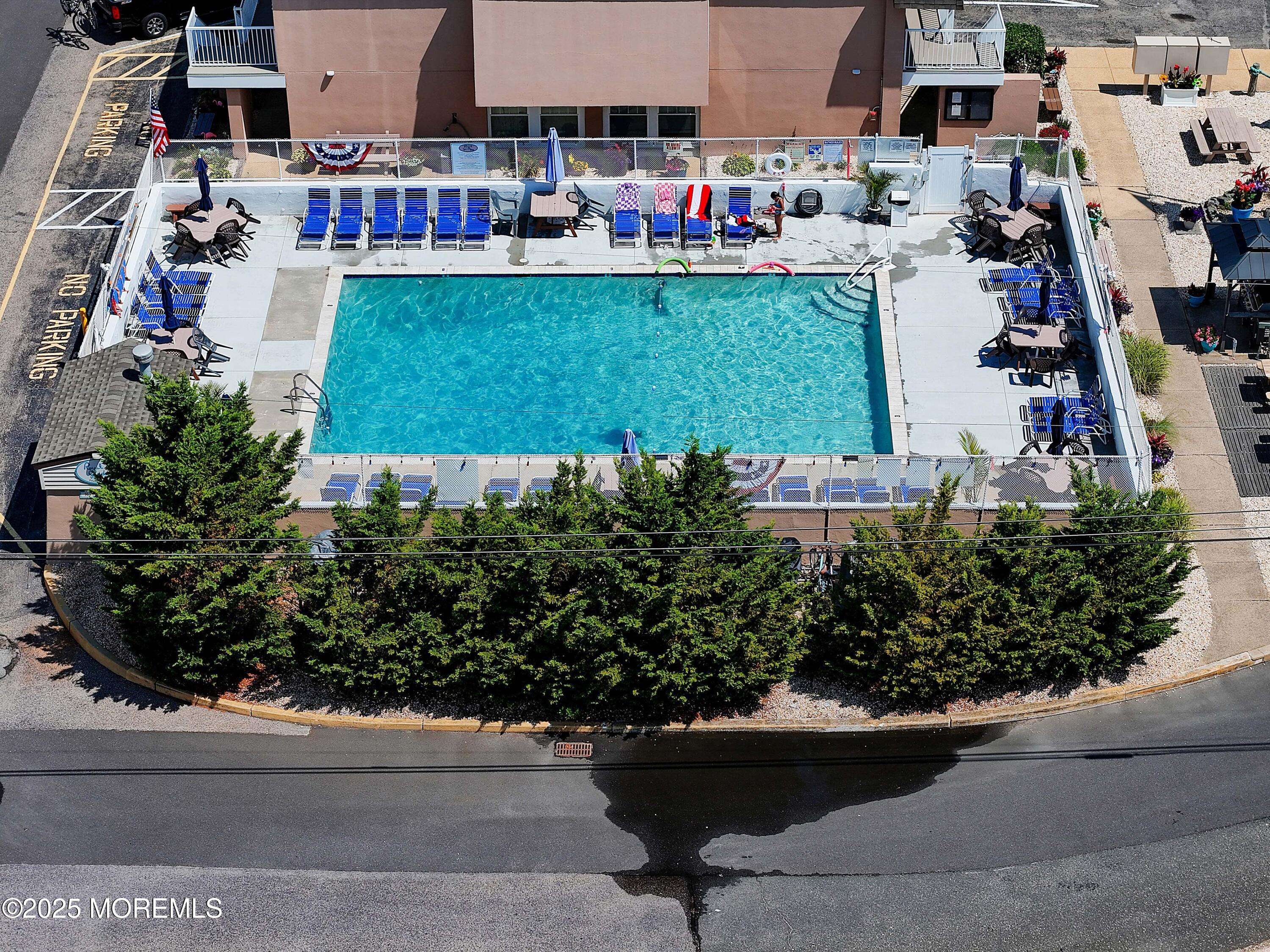 Seaside Heights, NJ 08751,1681 Route 35 N #16