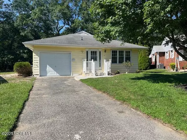 Toms River, NJ 08755,57 Heather Narrows