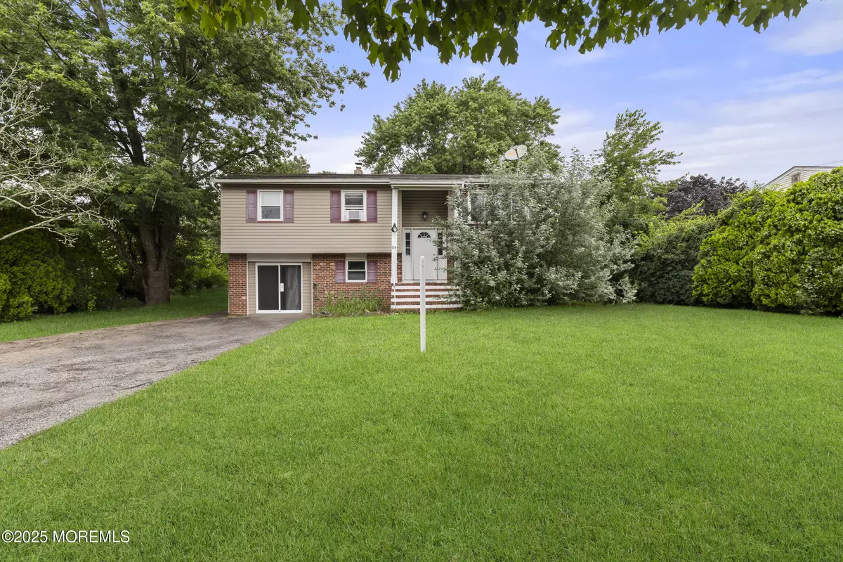 Toms River, NJ 08753,114 Walnut Street