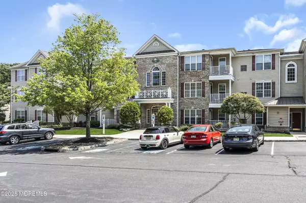 223 Sophee Lane, Lakewood, NJ 08701