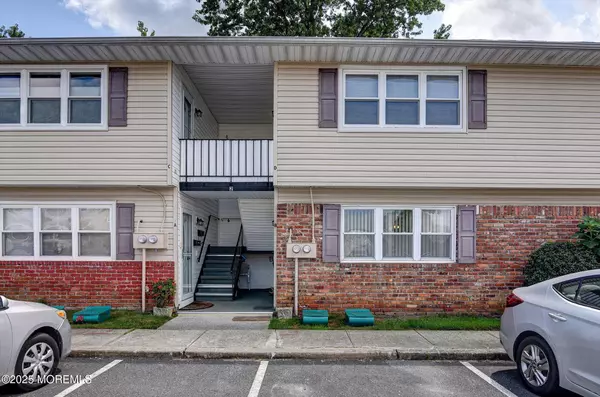 Matawan, NJ 07747,2 Maine Court #B