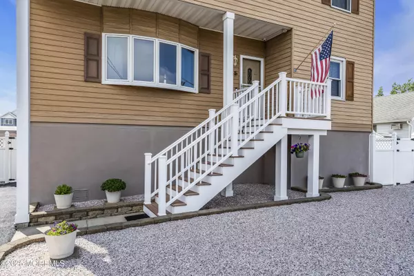 Toms River, NJ 08753,3 Woodhaven Road