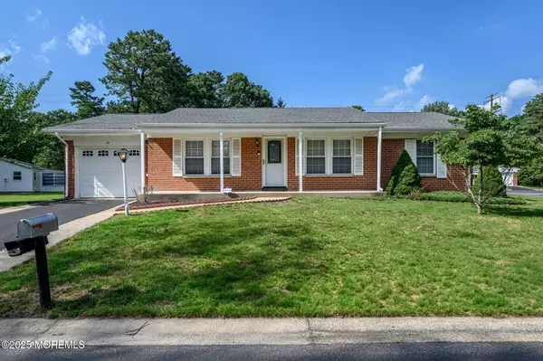 23 Bowie Drive, Whiting, NJ 08759