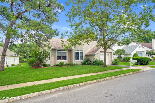 Lakewood, NJ 08701,12 Springlawn Drive
