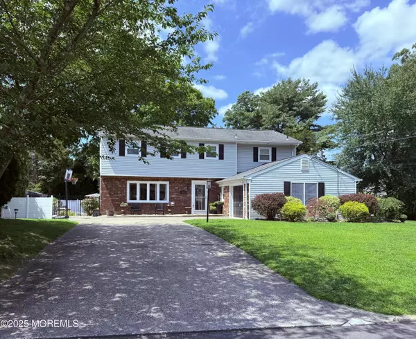 612 Greenwich Court, Toms River, NJ 08753