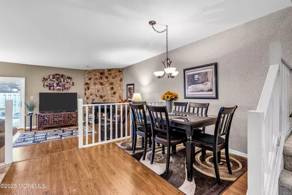 Matawan, NJ 07747,123 Lexington Circle