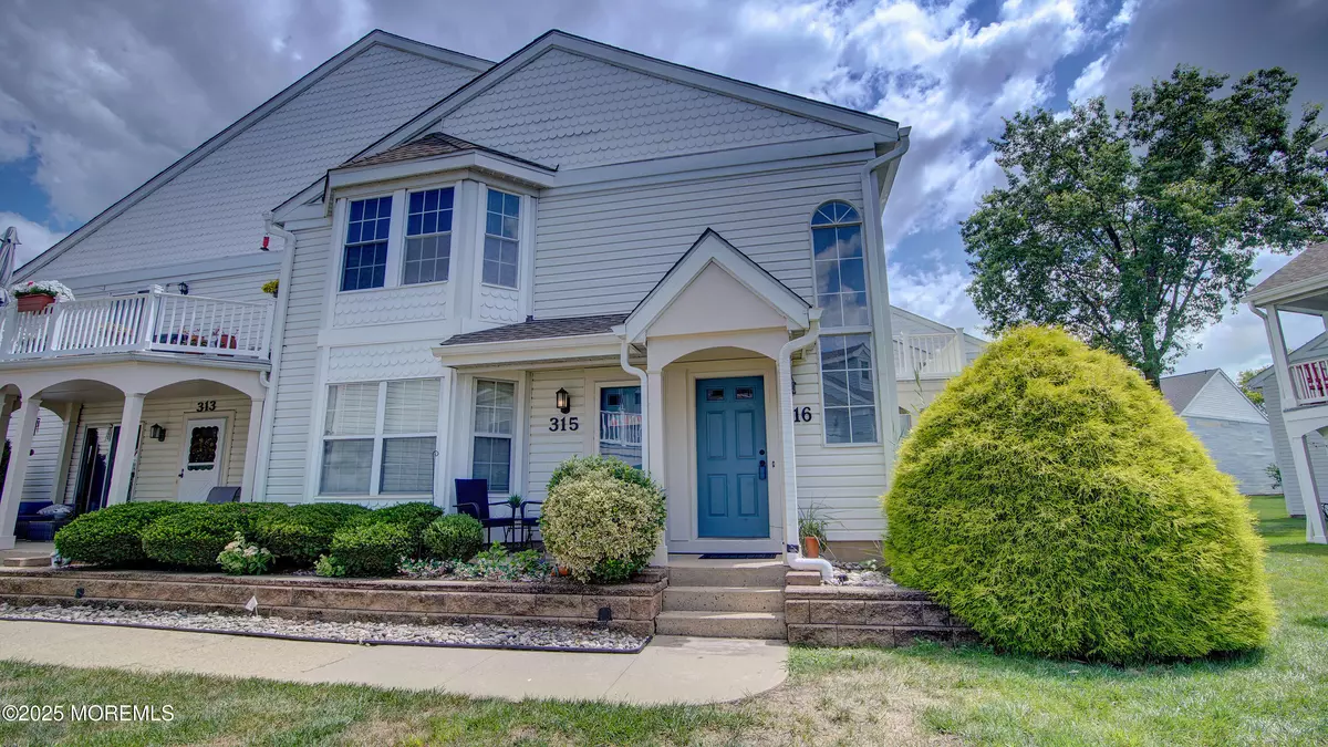 Freehold, NJ 07728,316 Tulip Lane