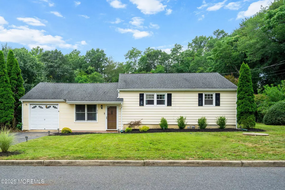 Red Bank, NJ 07701,839 Arthur Drive